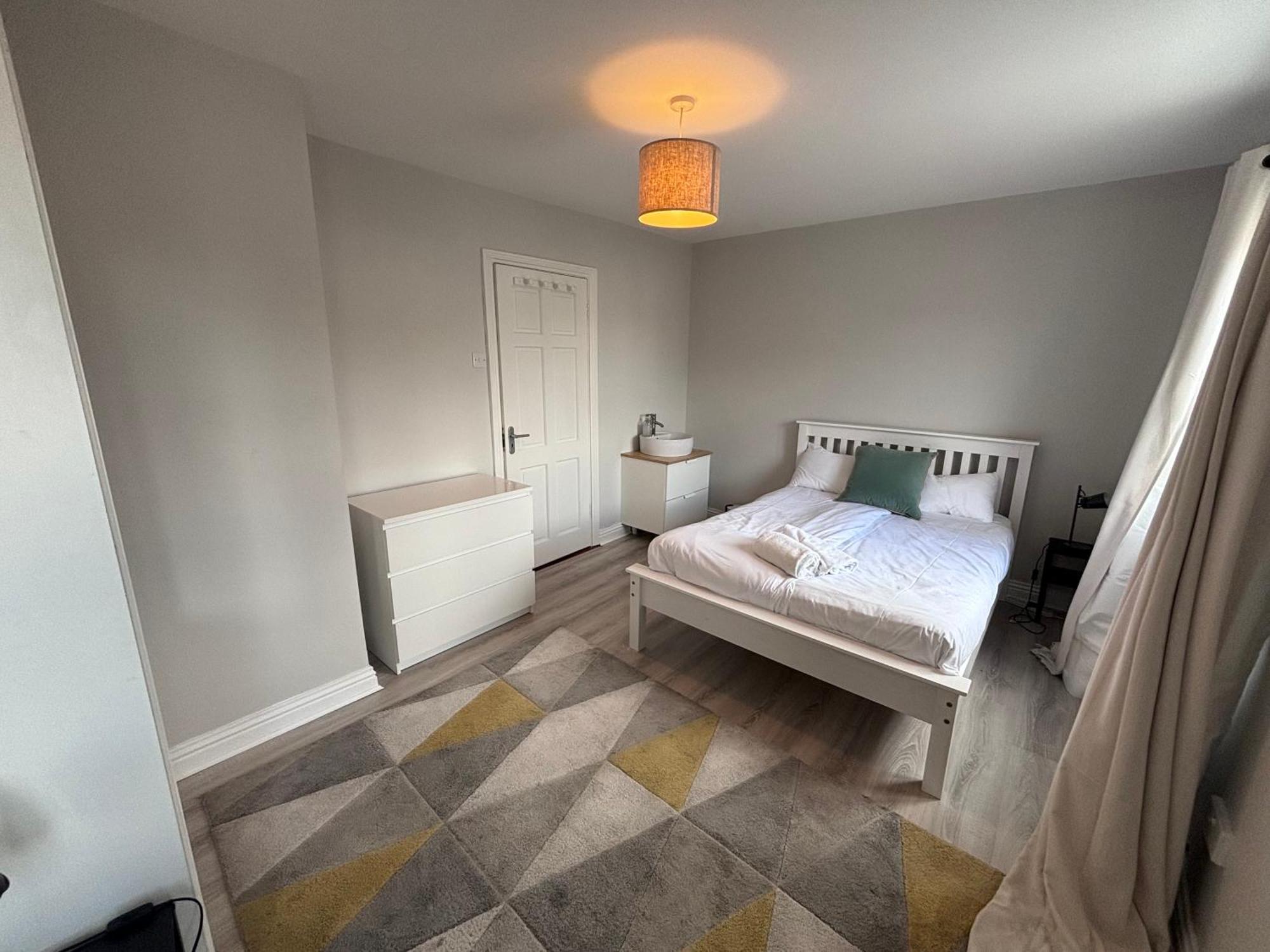 Central, Comfortable And Spacious 4 Bed Duplex ダブリン エクステリア 写真